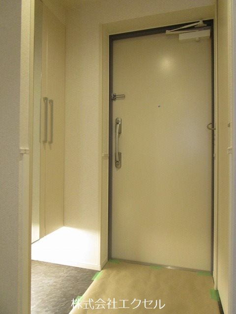 玄関　シューズボックス完備の玄関です。