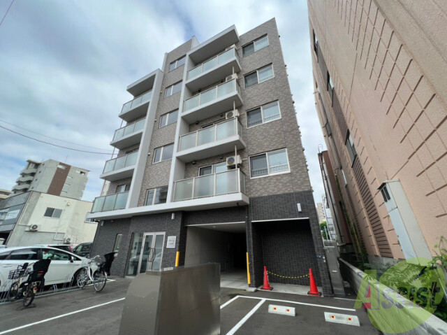 建物外観　札幌市中央区北６条西「クオーレ」