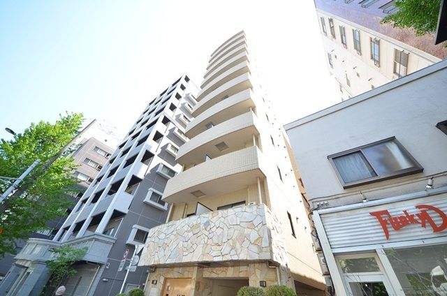 建物外観　☆鉄骨鉄筋コンクリート造で耐震性防音性もバッチリ☆