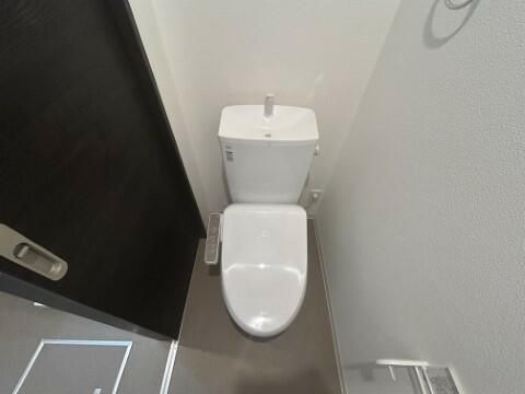 トイレ　★お部屋探しは株式会社タウンハウジング東京まで★