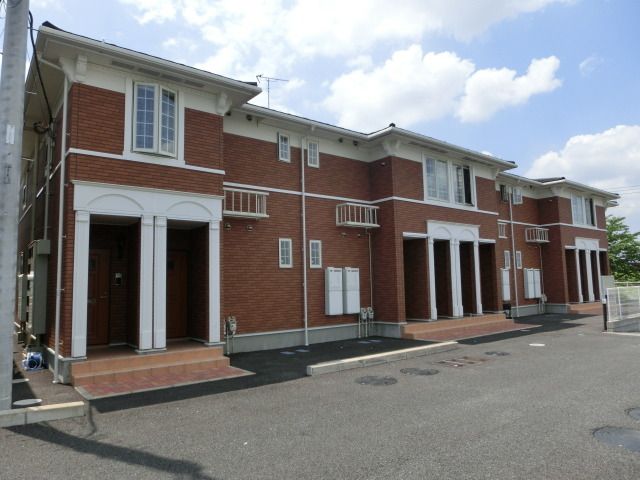 建物外観　２０１１年４月築のアパートです。