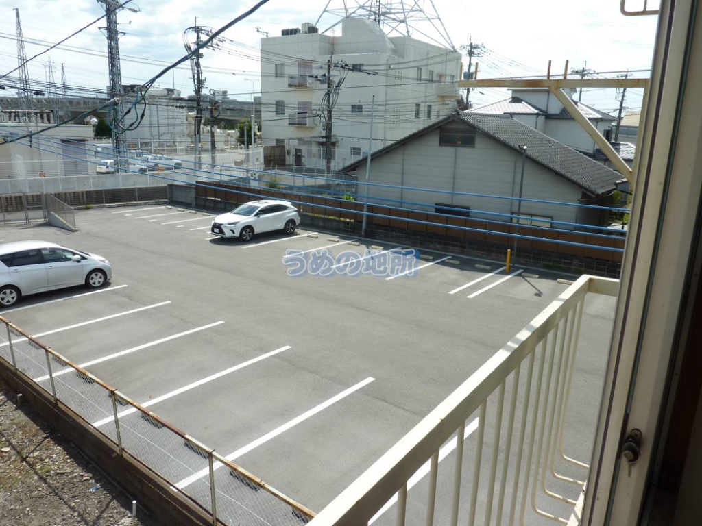 バルコニー　洗濯物干し場