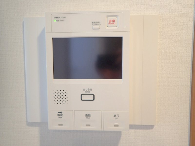 セキュリティ　モニター付きインターホン完備