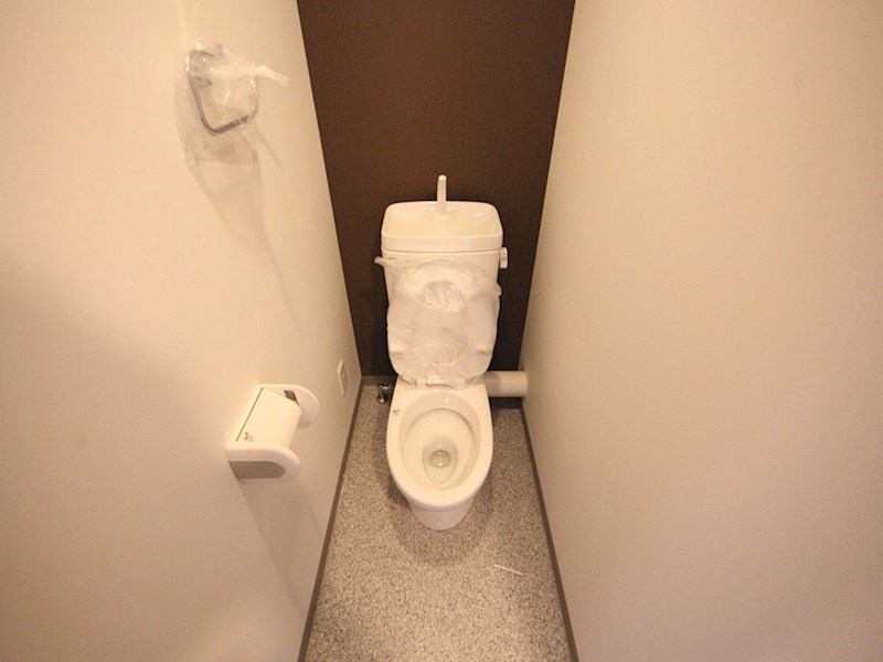 トイレ　洋式トイレ（温水洗浄便座設置可）