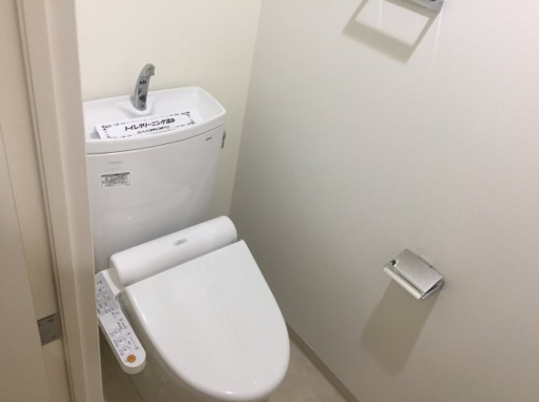 トイレ　写真は同タイプ住居です