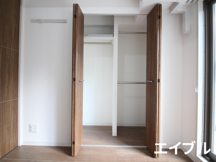 収納　同じ部屋タイプの別部屋の写真です。現況と異なる場合は現況を優