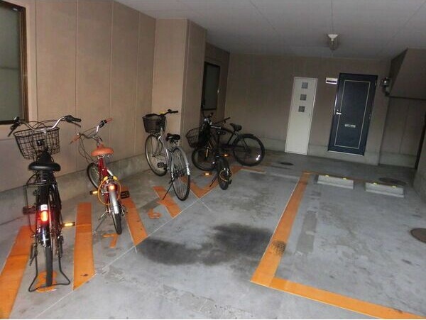 駐車場　くじらのゼロ賃貸は＼仲介手数料0円×初期費用最安×全国対応／