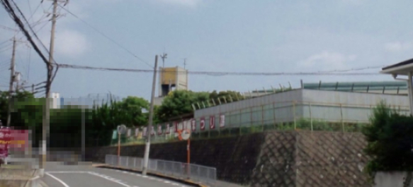 小学校　枚方市立東香里小学校（小学校）まで774m