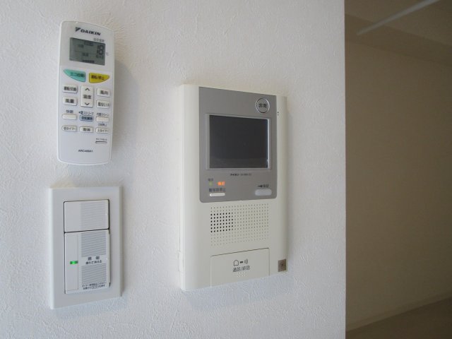 セキュリティ　モニター付インターホン