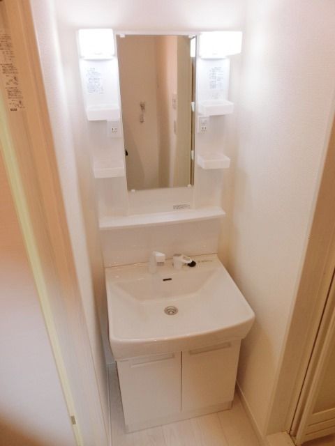 洗面設備　朝もらくらく洗髪洗面台