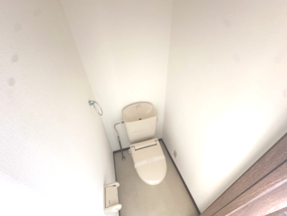 トイレ　トイレもきれいです