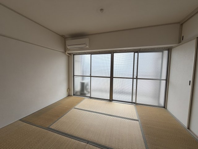 その他部屋・スペース　落ち着いて過ごせるお部屋なので、寝室にいかがでしょうか