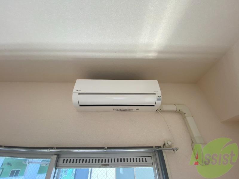 その他設備　部屋にはエアコンがあり、暑い日や寒い日もこれで安心です。