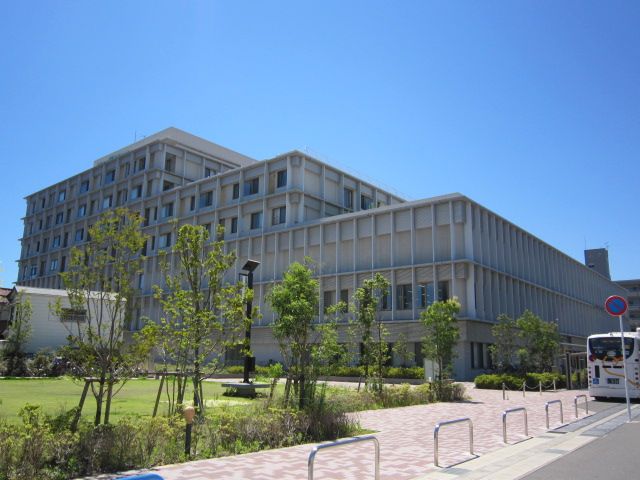病院　東京ベイ・浦安市川医療センター（病院）まで913m