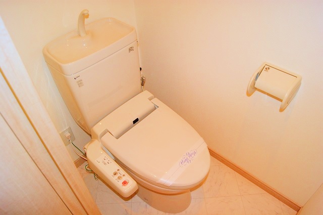 トイレ　※写真と異なる場合は現状優先。