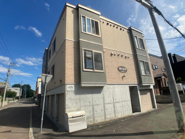 建物外観　札幌市東区北８条東「ＫＳコムズ」