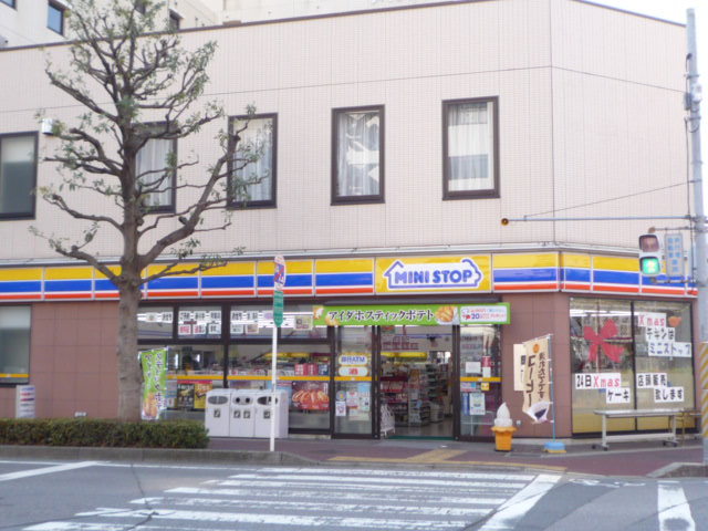 コンビニ　ミニストップ　メイプルイン幕張店（コンビニ）まで300m