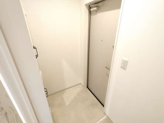 玄関　※別部屋の写真です