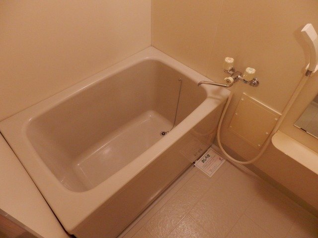 バス・シャワールーム　お風呂です