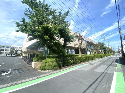 図書館　さいたま市立大宮西部図書館（図書館）まで586m