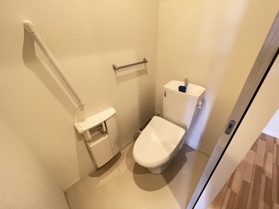 トイレ　※別部屋の写真です