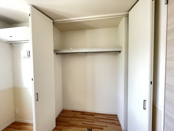 収納　※別部屋の写真です