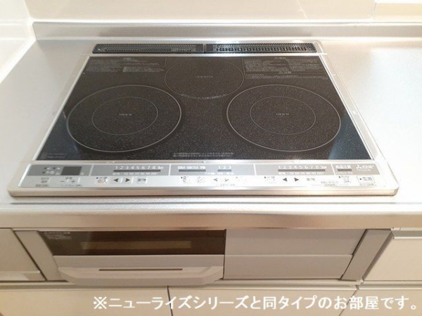 その他　※参考写真　同建築メーカー施工の同間取完成他物件のものです。