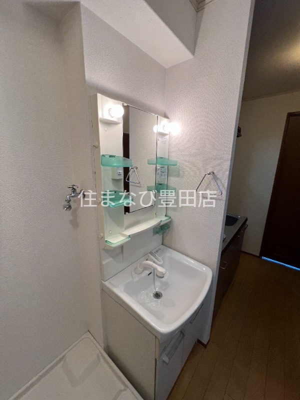 洗面設備　同型別部屋写真