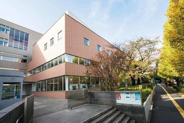 大学・短大　私立津田塾大学千駄ヶ谷キャンパス（大学・短大）まで609m