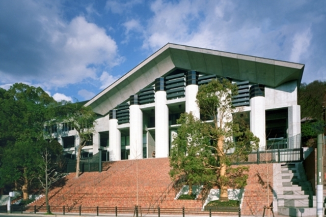 大学・短大　私立京都芸術大学東京・外苑キャンパス（大学・短大）まで959m