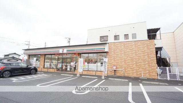 コンビニ　セブンイレブン鴨方インター店（コンビニ）まで1392m