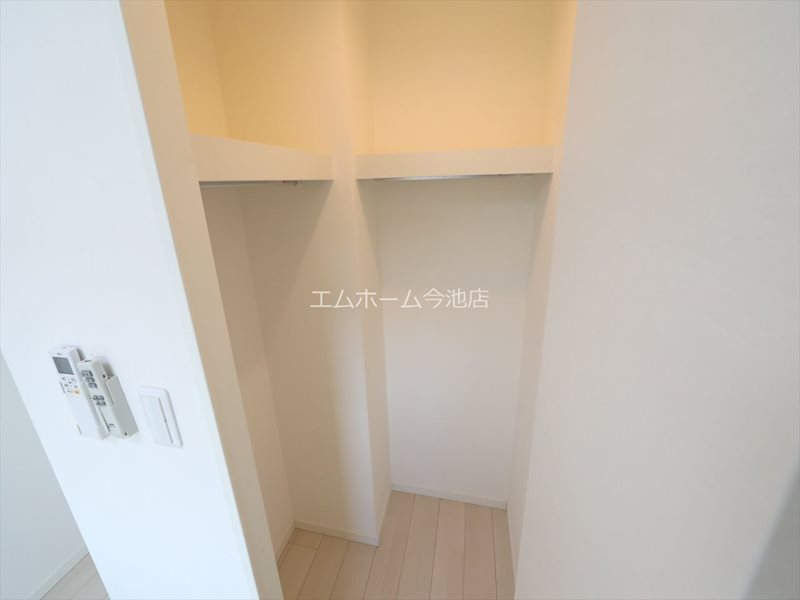 収納　クローゼット（収納スペース充実しています）