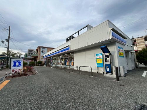 コンビニ　ローソン 西宮市立中央病院前店（コンビニ）まで474m