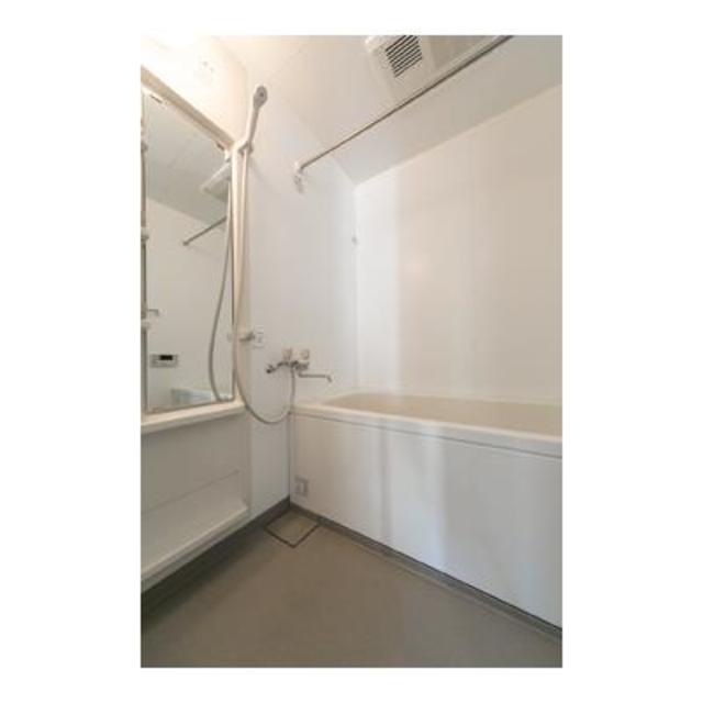 バス・シャワールーム　※写真は同タイプ住戸です。