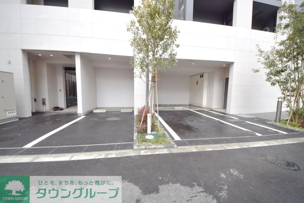 駐車場　駐車場