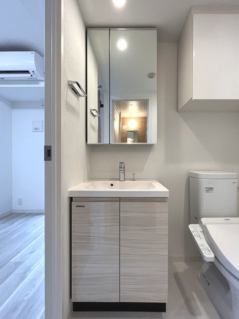 洗面設備　※写真は同タイプ住戸です。
