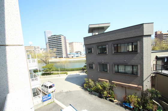 眺望　※掲載写真は同マンション別部屋参考写真となります。