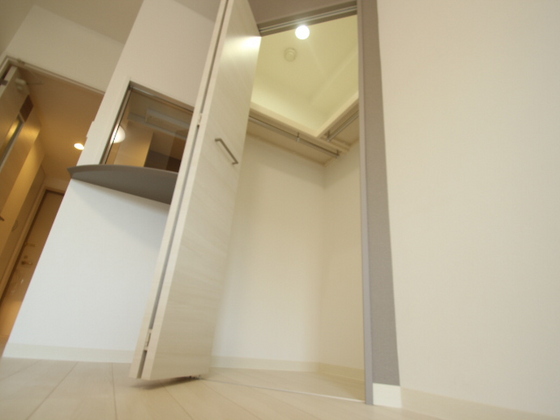 収納　※掲載写真は同マンション別部屋参考写真となります。