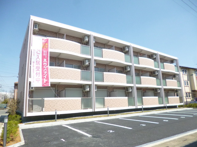 建物外観　プレキャストコンクリート造♪オートロック付き。