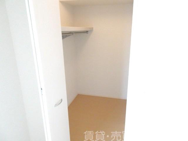 収納　ウォークインクローゼット