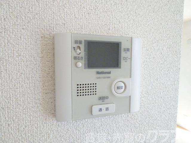 セキュリティ　来訪者が確認できるモニターホン♪