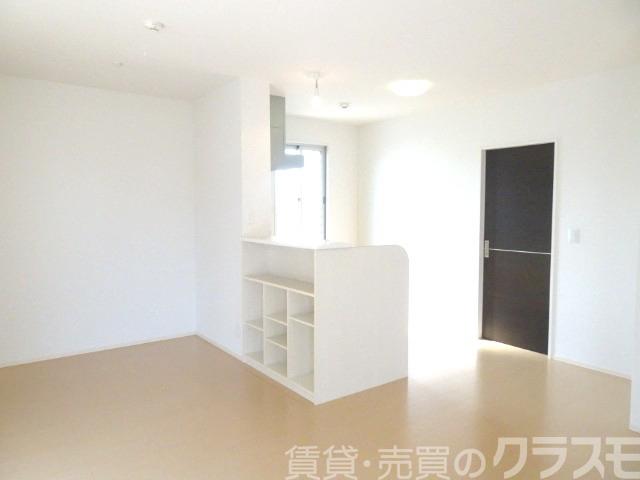 居室・リビング　カウンターキッチンです♪