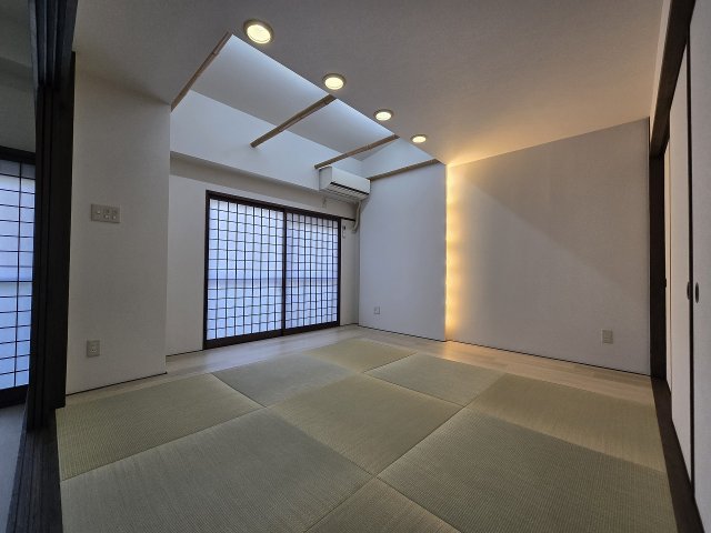その他部屋・スペース　広くて明るい寝室