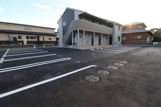 駐車場　駐車場