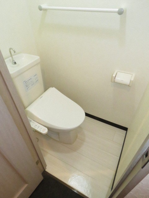 トイレ　※別号室参考画像