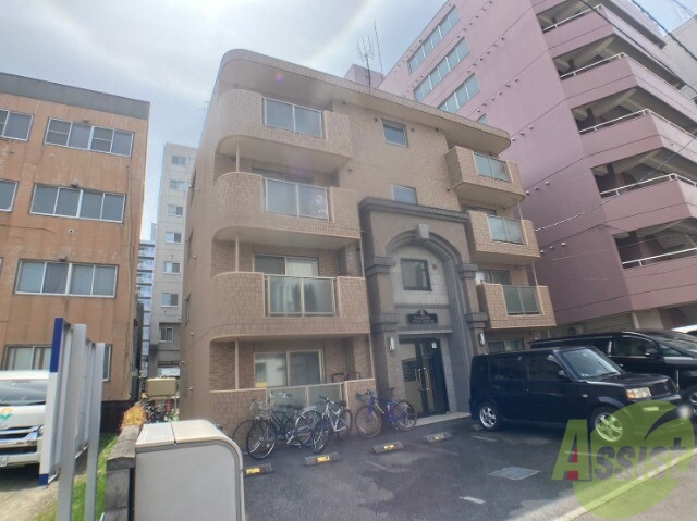 建物外観　札幌市北区北十三条西「グランメール康友館」