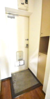 玄関　玄関です。