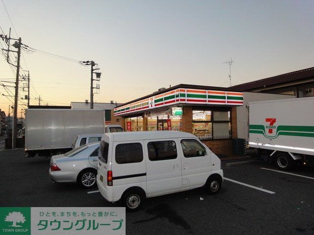 コンビニ　セブンイレブン（コンビニ）まで782m