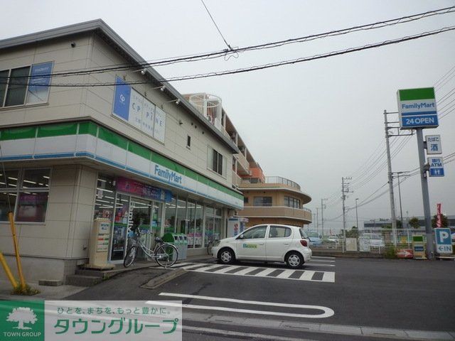 コンビニ　ファミリーマート三郷高州店（コンビニ）まで1025m