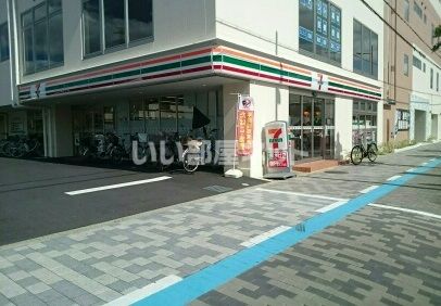 コンビニ　セブンイレブン堺北花田３丁目店（コンビニ）まで728m